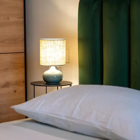 Heaven Jacuzzi & Sauna Apartman *