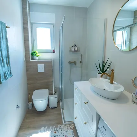 Apartman Heaven Jacuzzi & Sauna Zára