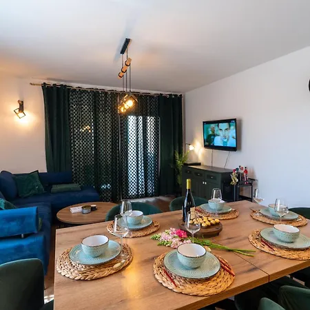 Heaven Jacuzzi & Sauna Apartman *